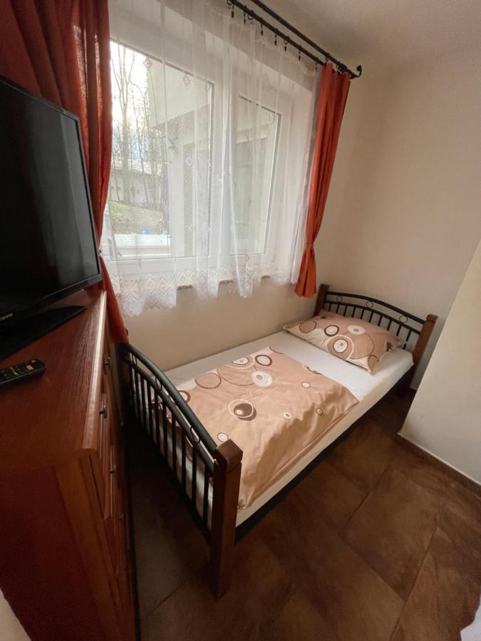 Chata Korenny Vrch Pezinska Baba Bazin Kültér fotó