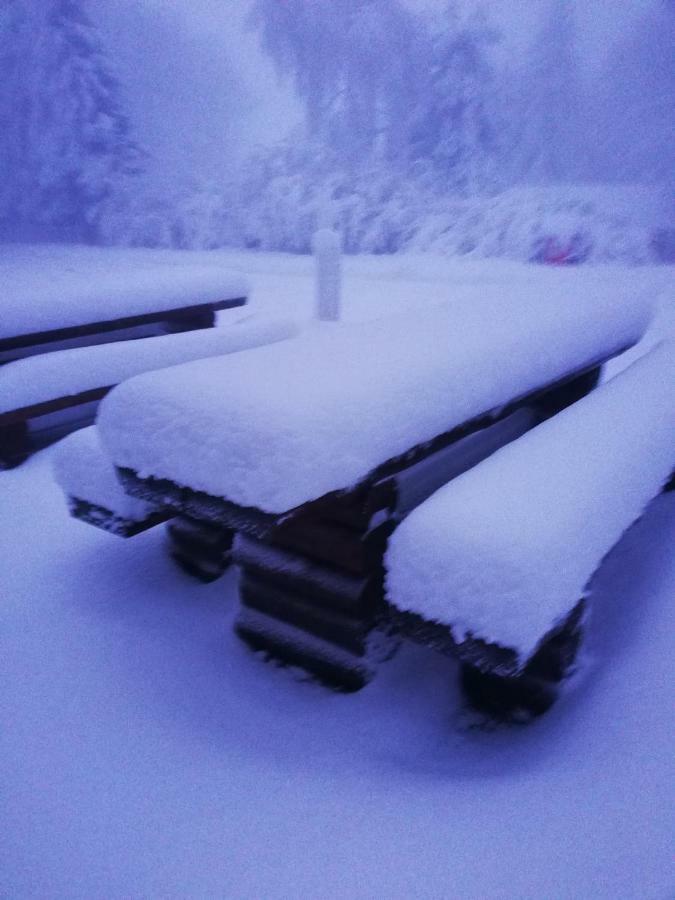 Chata Korenny Vrch Pezinska Baba Bazin Kültér fotó