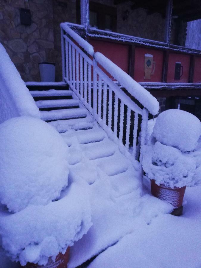 Chata Korenny Vrch Pezinska Baba Bazin Kültér fotó